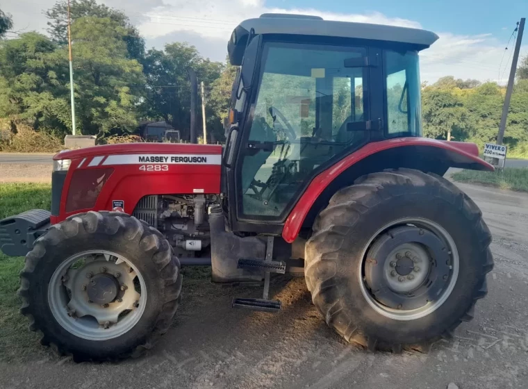 Tractor Massey Ferguson 4283, año 2020