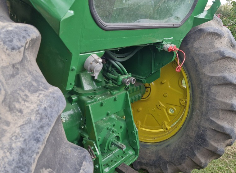 Tractor John Deere 2730, año 1980