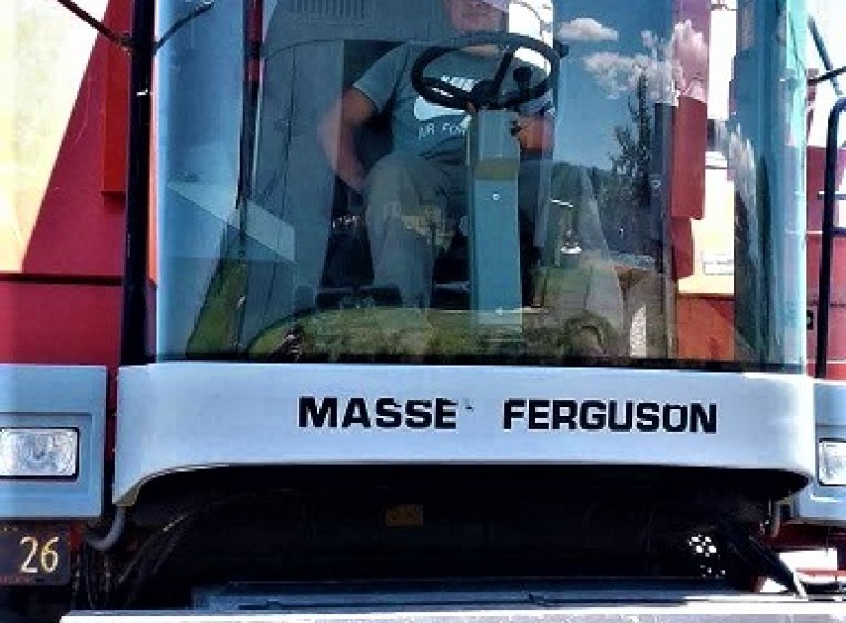 Cosechadora Massey Ferguson 34, año 2002