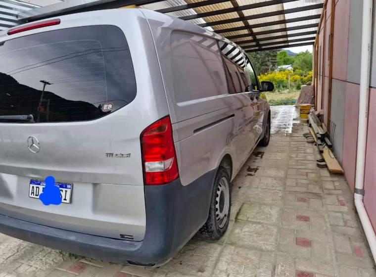 Vehículo Mercedes Benz VITO CDI 111, año 2018
