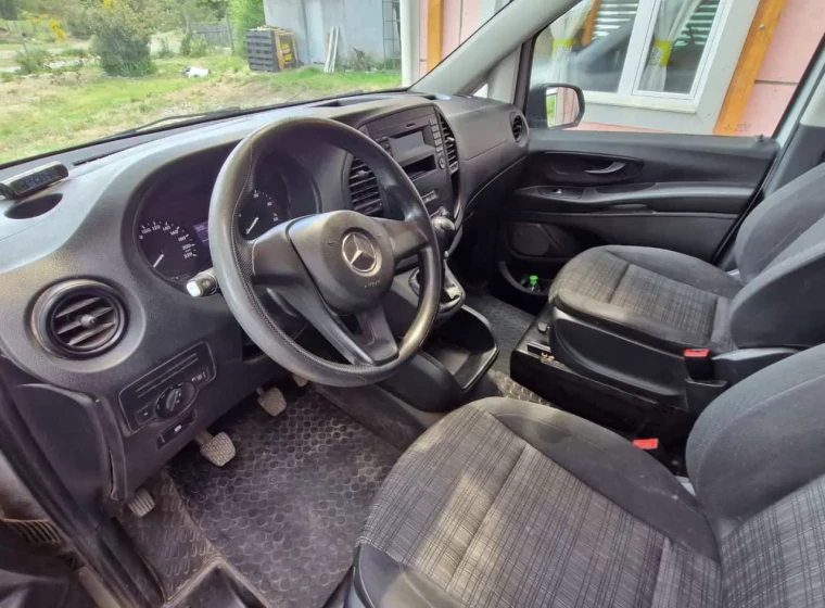 Vehículo Mercedes Benz VITO CDI 111, año 2018