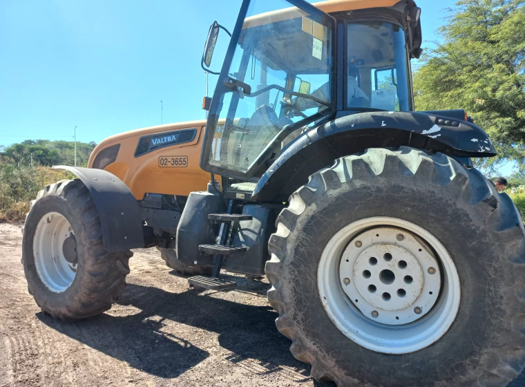 Tractor Valtra 220, año 2017