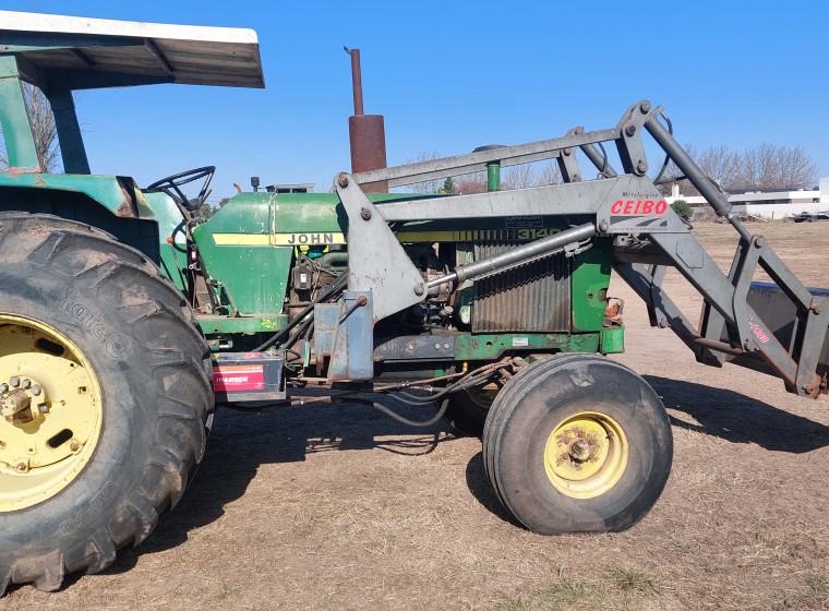 Tractor John Deere 3140, año 1976