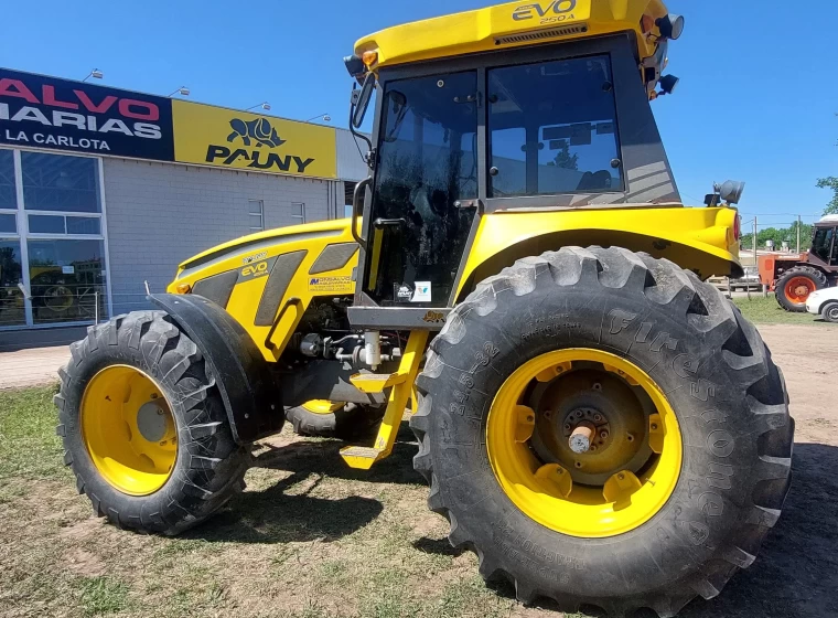 Tractor Pauny 250 EVO, año 2016