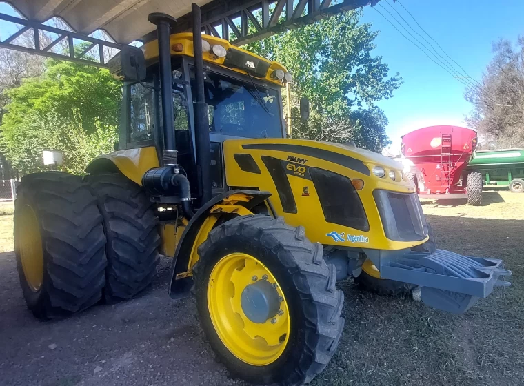 Tractor Pauny 250 EVO, año 2015