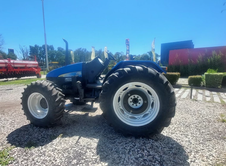 Tractor New Holland TL95, año 2006