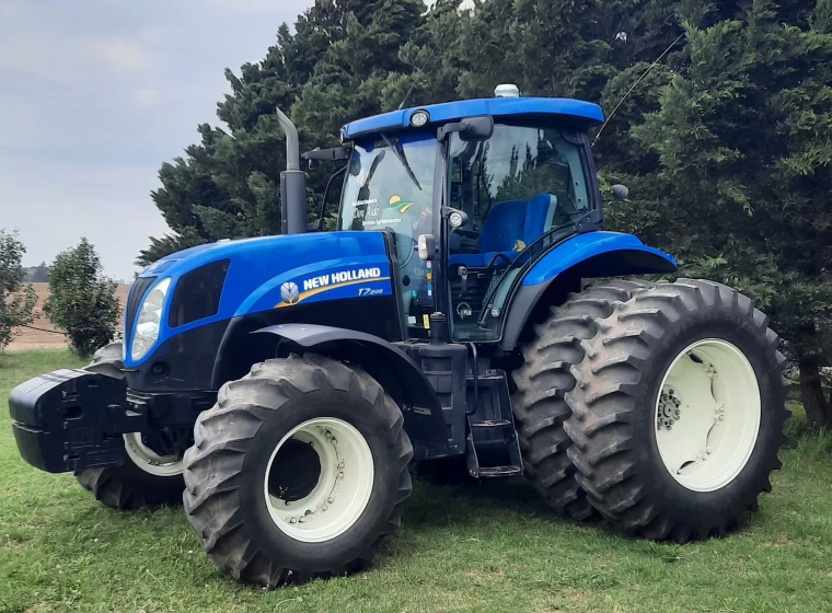 Tractor New Holland T7.205, año 2017