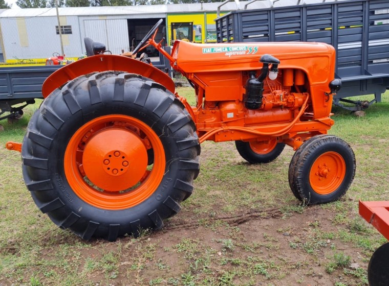 Tractor Fiat Supersom 55, año 1