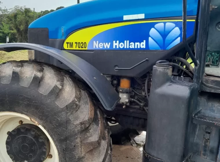 Tractor New Holland TM7020, año 2010