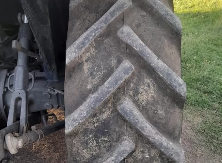 Tractor Massey Ferguson 4283, año 2020