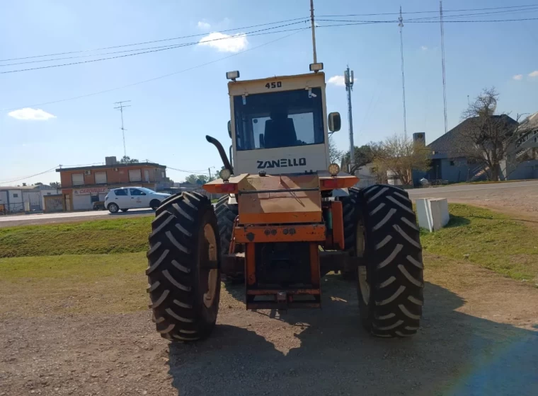 Tractor Zanello 450, año 1988