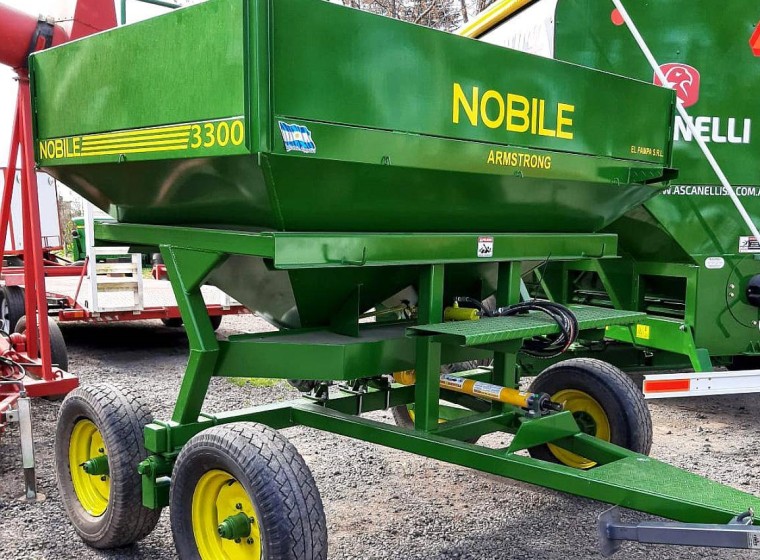 Fertilizadora Nobile 3300 Lts, año 0