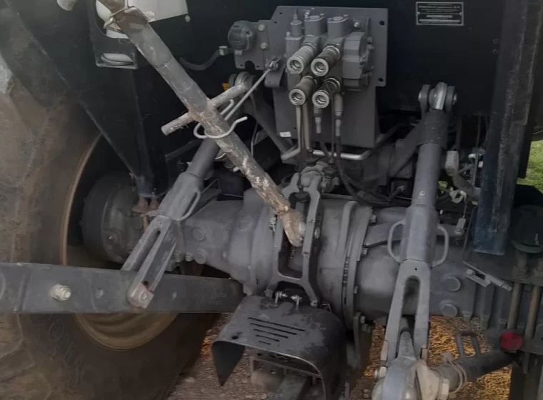 Tractor Massey Ferguson 4283, año 2020