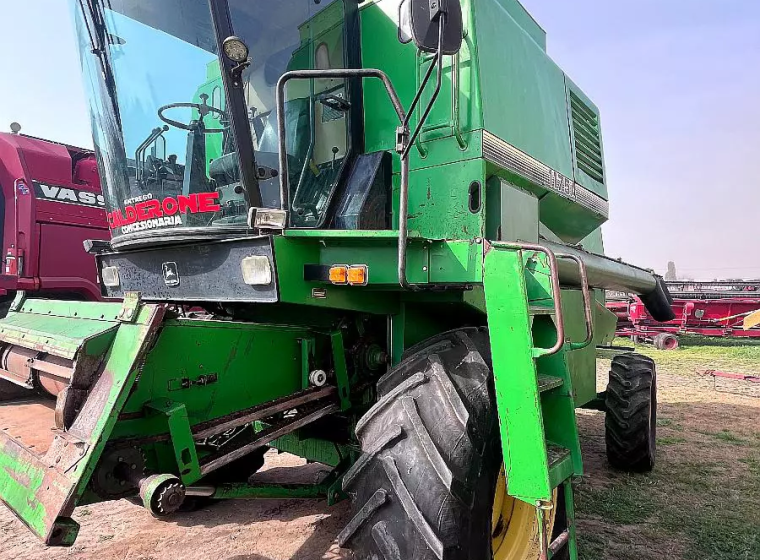 Cosechadora John Deere 1175, año 1998