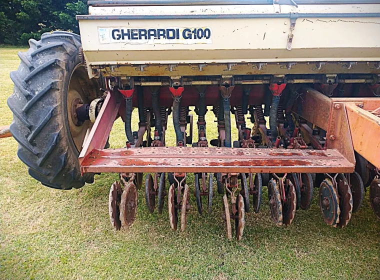 Sembradora Gherardi G100, año 2006