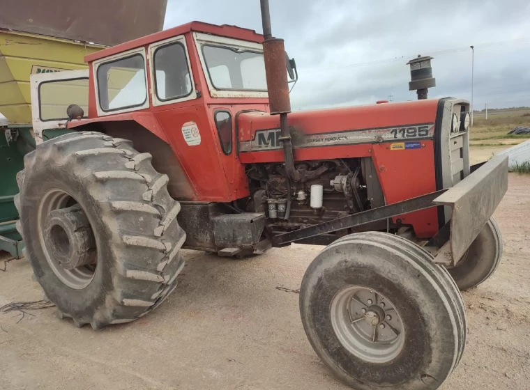 Tractor Massey Ferguson 1195, año 1995