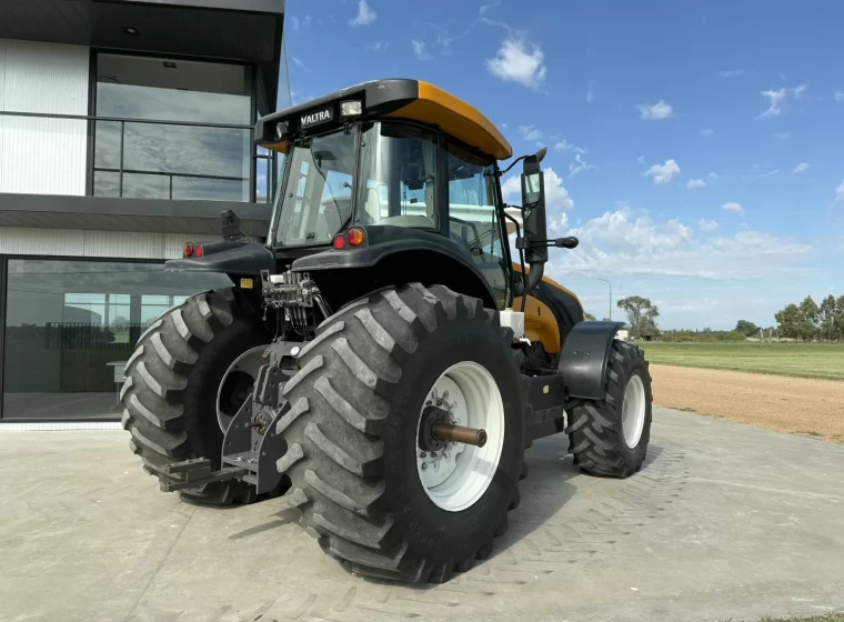 Tractor Valtra BT 190, año 2018