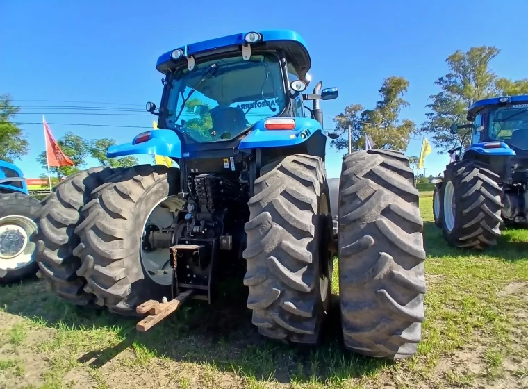 Tractor New Holland T7.205, año 2018