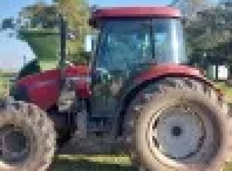 Tractor Case Farmall 95, año 2012