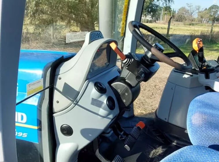 Tractor New Holland T7.195, año 2018