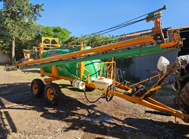 Pulverizadora Praba Andariego 3800, año 2013