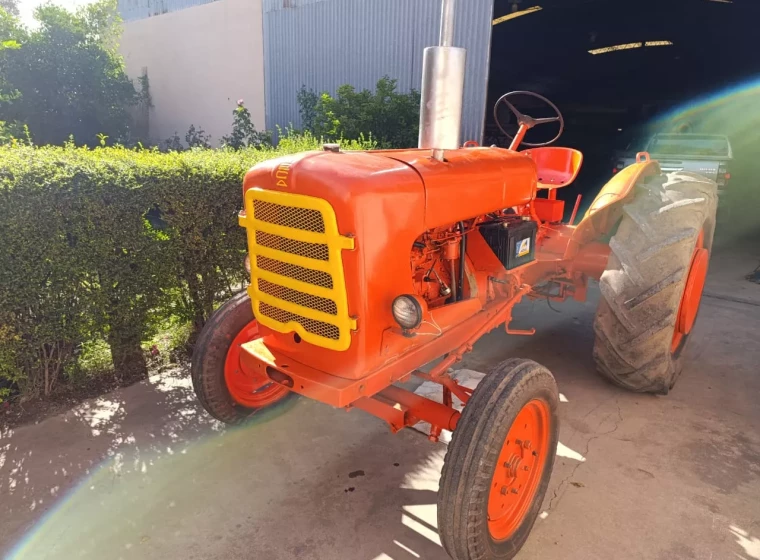 Tractor Someca 45, año 1960