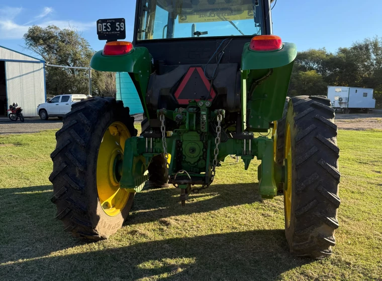 Tractor John Deere 5090 EH, año 2016