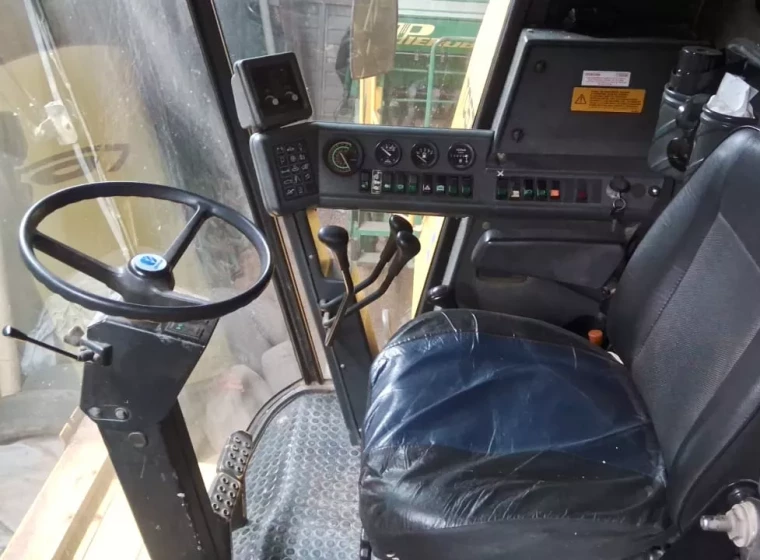 Cosechadora New Holland TC57, año 1997