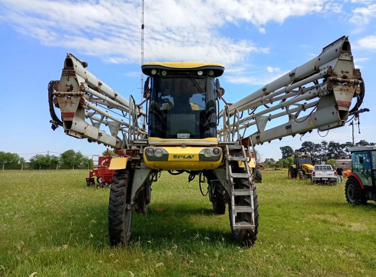 Pulverizadora Pla 3500, año 2014