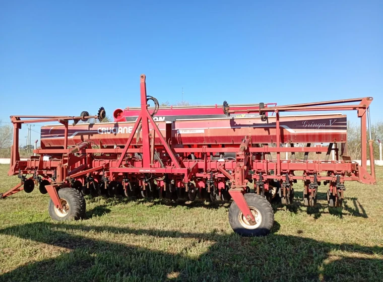 Sembradora Crucianelli Gringa V 1652, año 2014