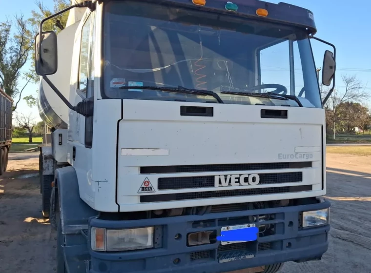 Camión Fiat Iveco tector attack 170 e 220, año 2011