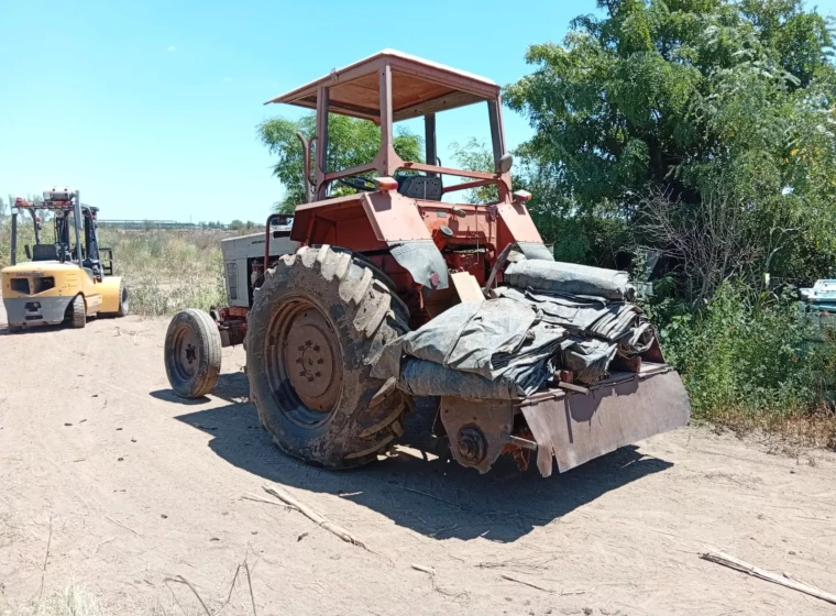 Tractor Belarus A 850, año 2000