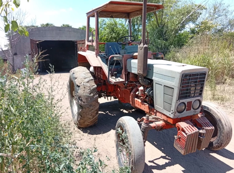 Tractor Belarus A 850, año 2000