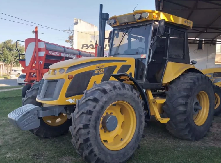 Tractor Pauny EVO 280 A, año 2015