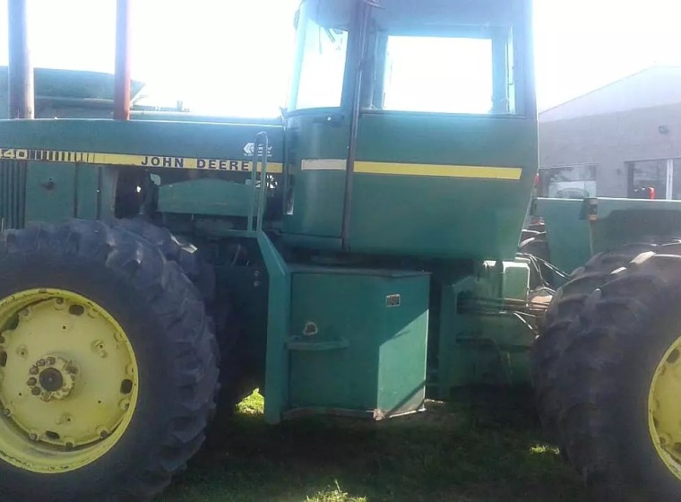 Tractor John Deere 8440, año 1980