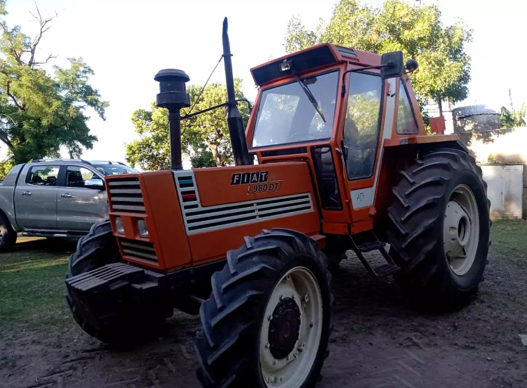 Tractor Fiat 980, año 1984