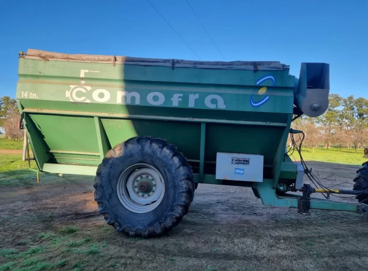 Tolva Comofra 14 tn, año 2018