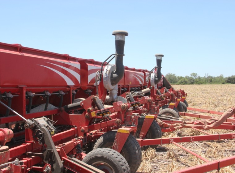 Sembradora Dolbi AX 4200 3052, año 0