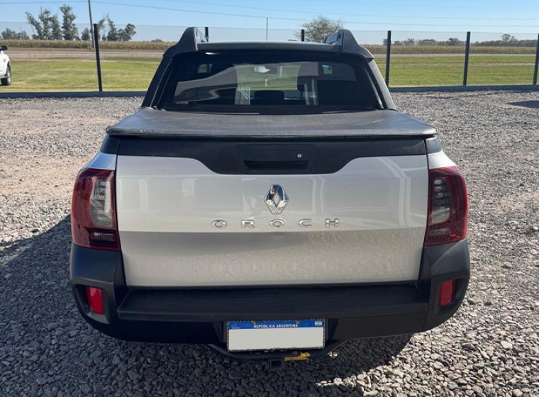 Vehículo Renault Duster Oroch Dynamique, año 2022