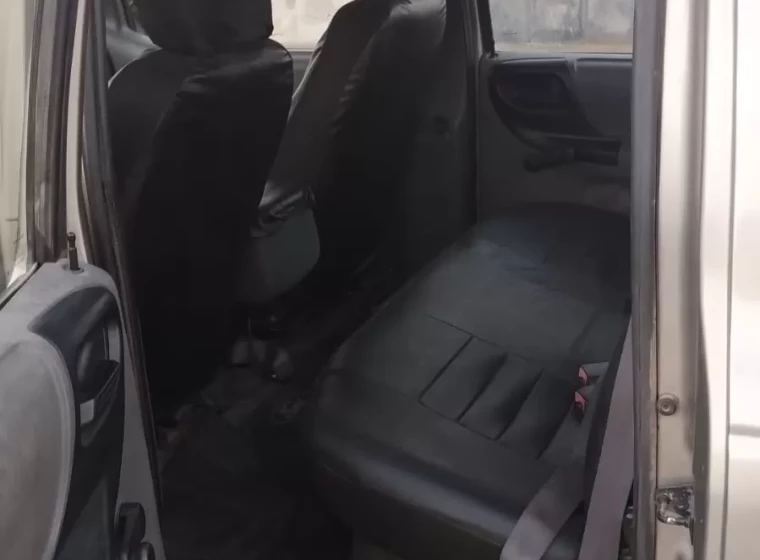 Vehículo Ford Ranger 3.0 XL Plus, año 2006