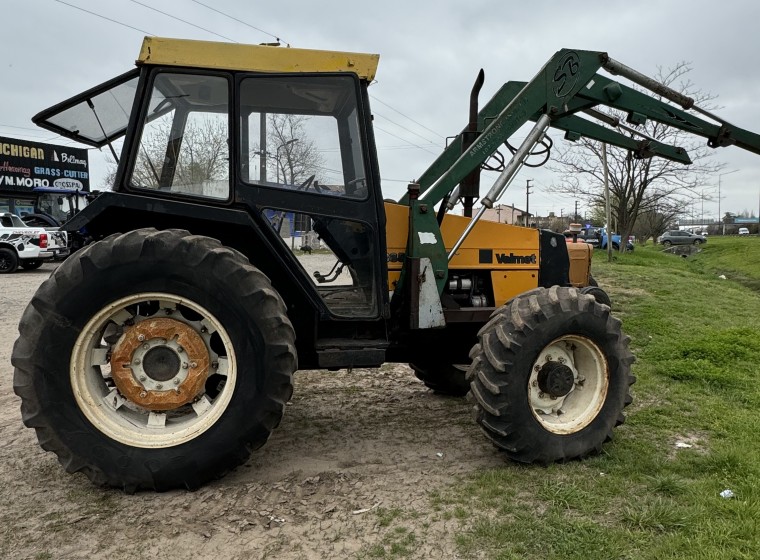 Tractor Valmet 885, año 1