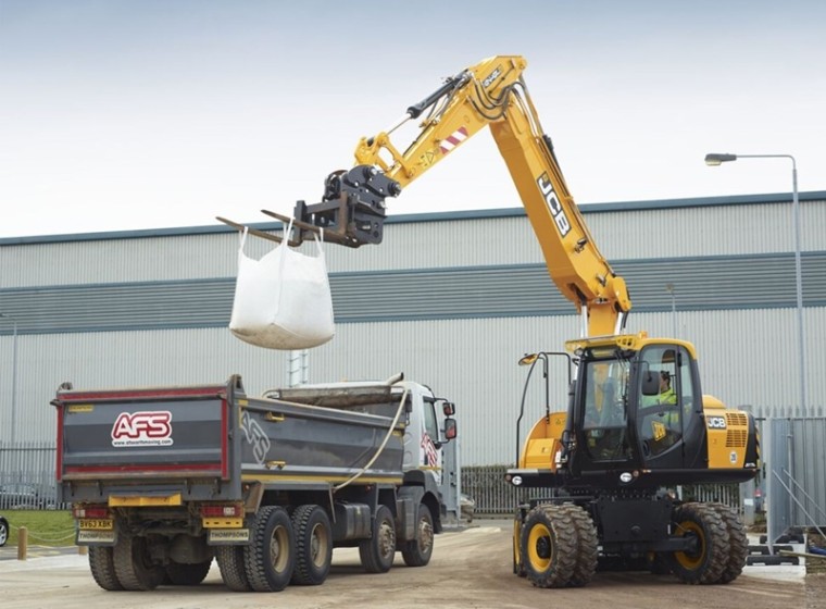 Maquinaria vial JCB JS175W, año 0