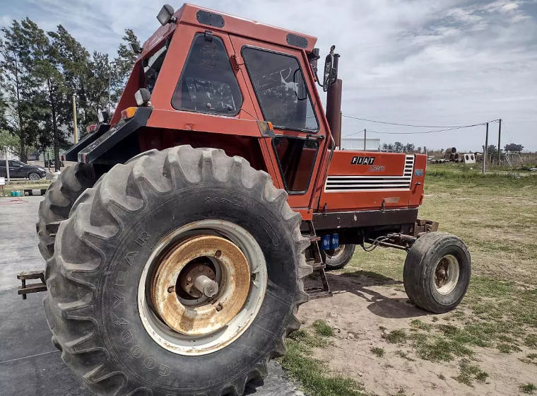 Tractor Fiat 1580, año 1990