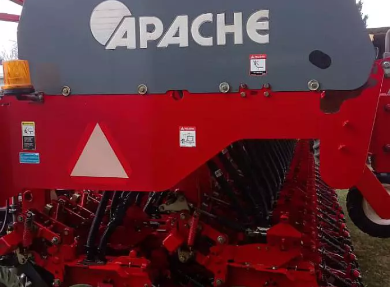 Sembradora Apache 54000, año 2013