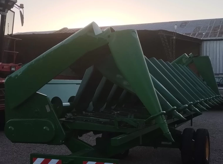Cabezal John Deere 1152, año 1998