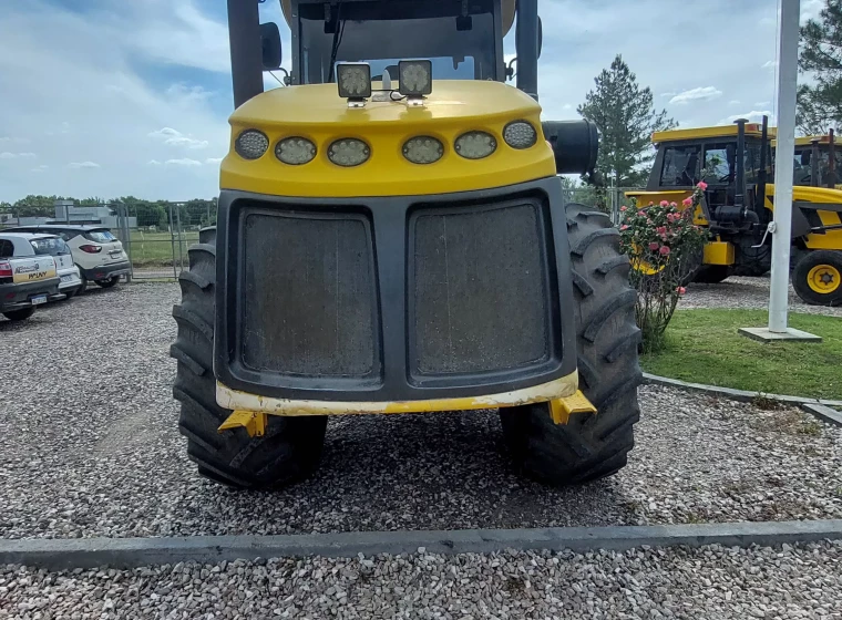 Tractor Pauny 540 C, año 2011