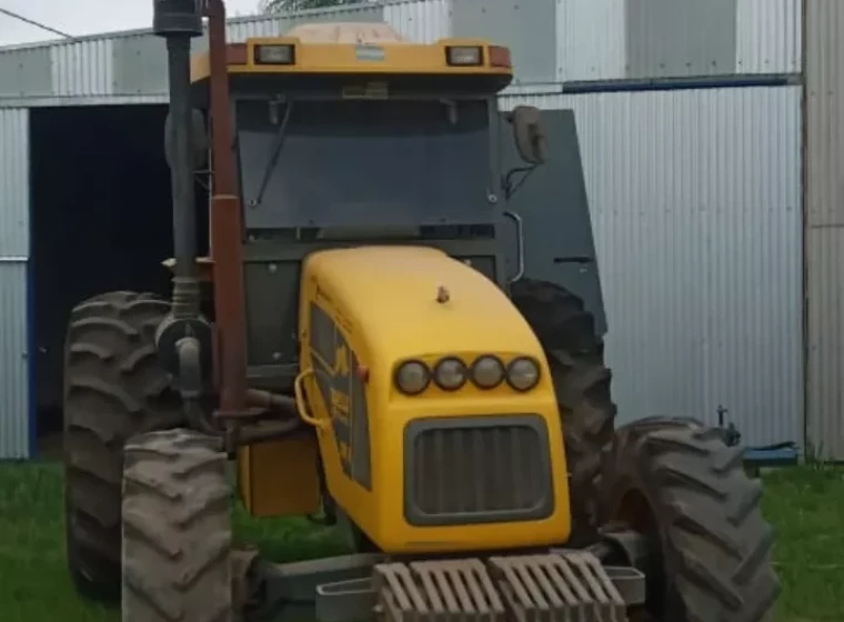 Tractor Pauny 280 A, año 2004