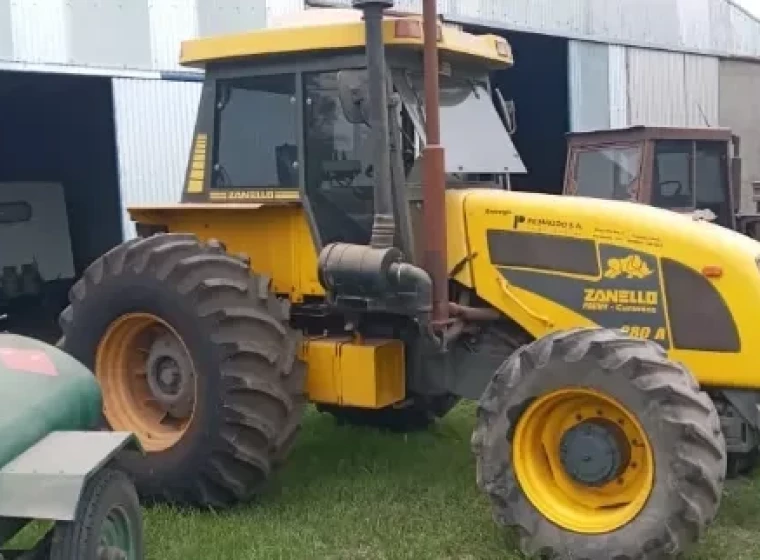 Tractor Pauny 280 A, año 2004