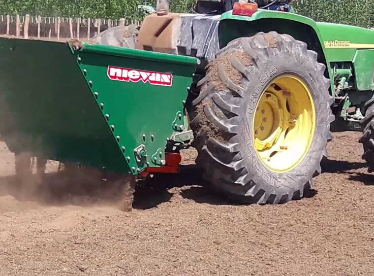 Fertilizadora Nievas DG 21, año 0