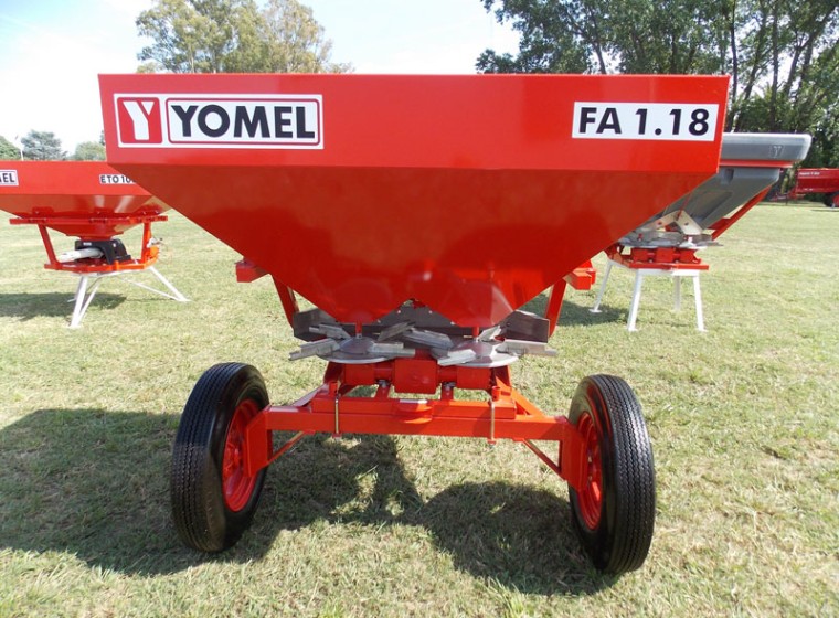 Fertilizadora Yomel FA 1.18, año 0